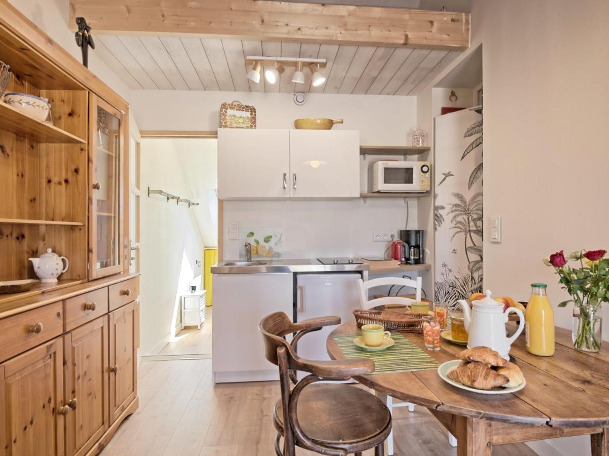 Apartment Petit Grain De Cafe By Interhome